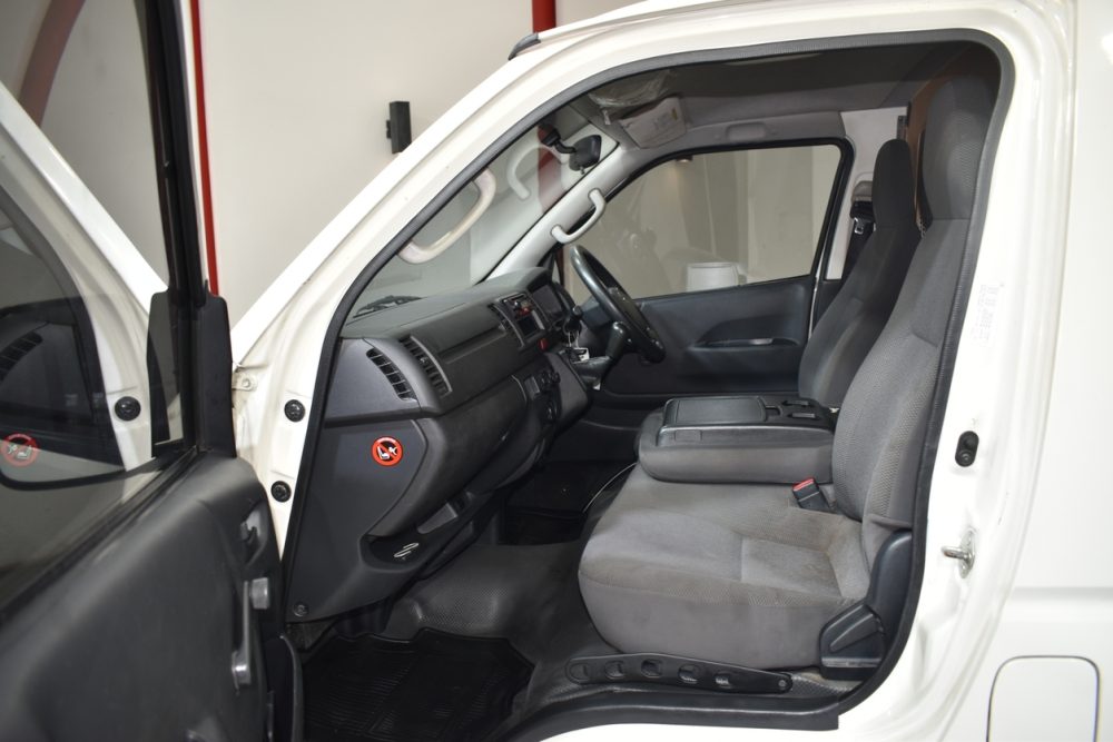 2017 TOYOTA HIACE 3.0 ECONOMY [1P1760]