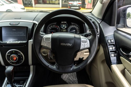 2018 ISUZU MU-X 3.0 DVD [9P0742]