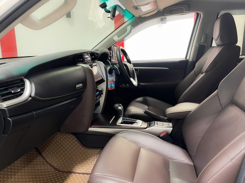 2019 TOYOTA FORTUNER 2.4 V [1P1876V]