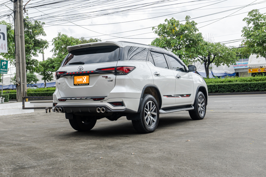 2019 TOYOTA FORTUNER 2.4 V [1P1876V]