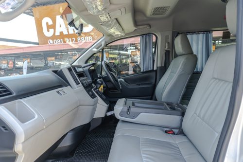 2020 TOYOTA COMMUTER 2.8 [1P1796]