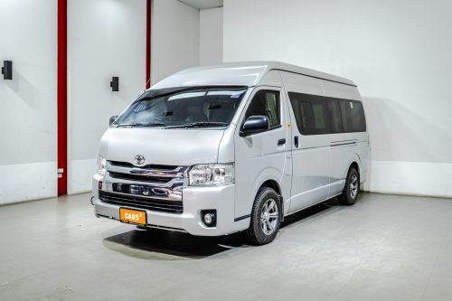 2019 TOYOTA COMMUTER 3.0 D4D [1P1766]