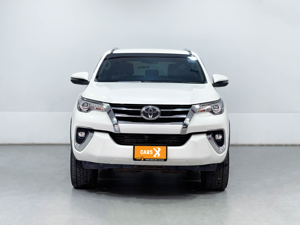 2019 Toyota FORTUNER 2.4 V 4WD [1P2011]