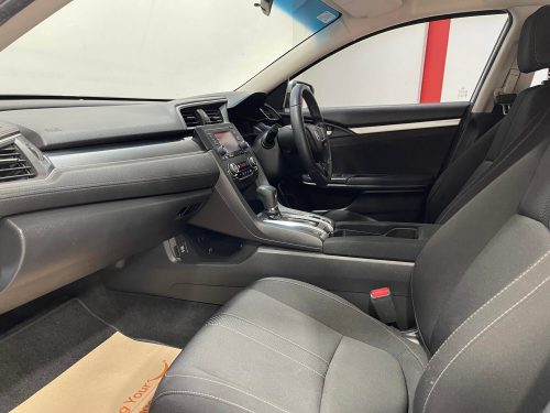 2018 Honda CIVIC 1.8 E [1P1990]