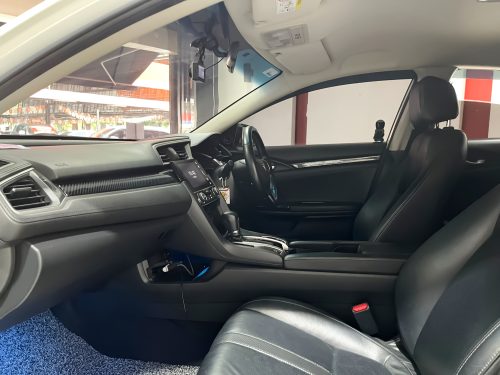 2018 Honda CIVIC 1.8 EL [1P2005]