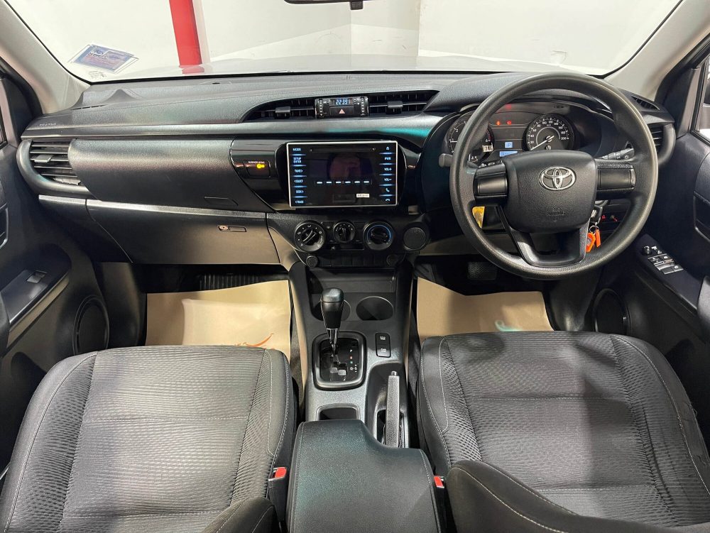 2019 TOYOTA HILUX REVO 2.4 J PLUS [1P1977]