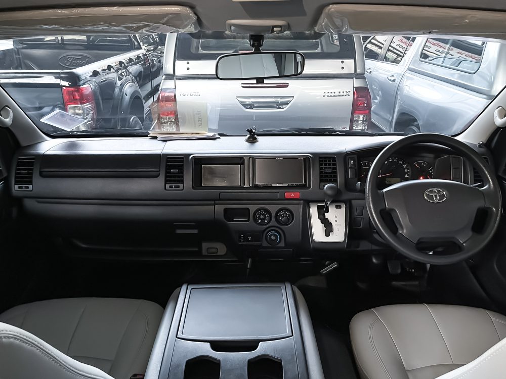 2018 TOYOTA COMMUTER 3.0 D4D [1P1995]*