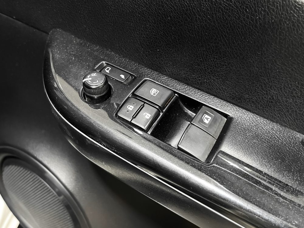 2020 TOYOTA HILUX REVO 2.4 MID PRERUNNER [1P2036]*