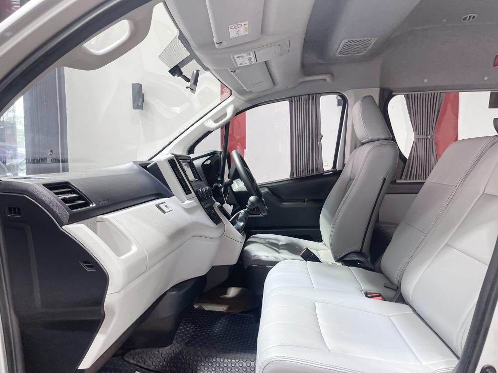 2019 TOYOTA COMMUTER 2.8 [1P2042]