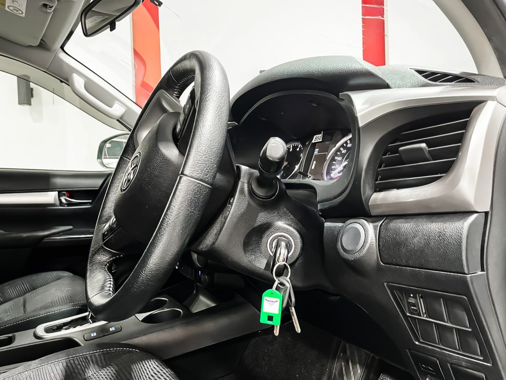 2020 TOYOTA HILUX REVO 2.4 MID PRERUNNER [1P2036]*