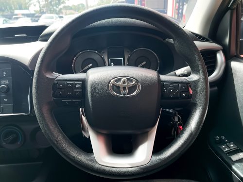 2021 TOYOTA HILUX REVO 2.4 ENTRY PRERUNNER [1P2079V]