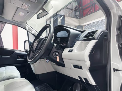 2019 TOYOTA COMMUTER 2.8 [1P2044]