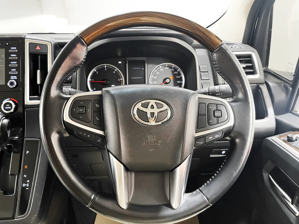 2021 TOYOTA MAJESTY 2.8 PREMIUM [1P2030]