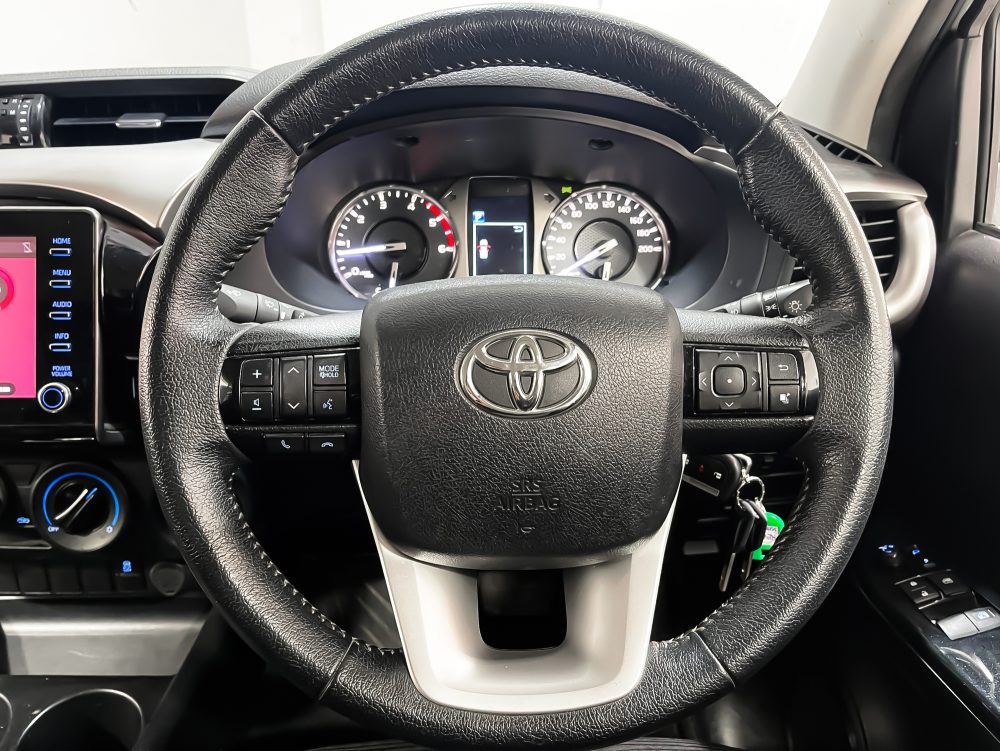 2020 TOYOTA HILUX REVO 2.4 MID PRERUNNER [1P2036]*