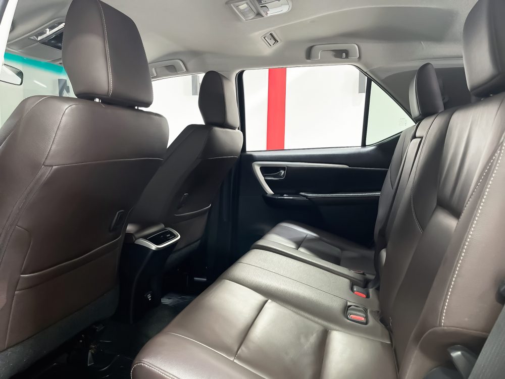 2019 TOYOTA FORTUNER 2.4 V [1P1914]