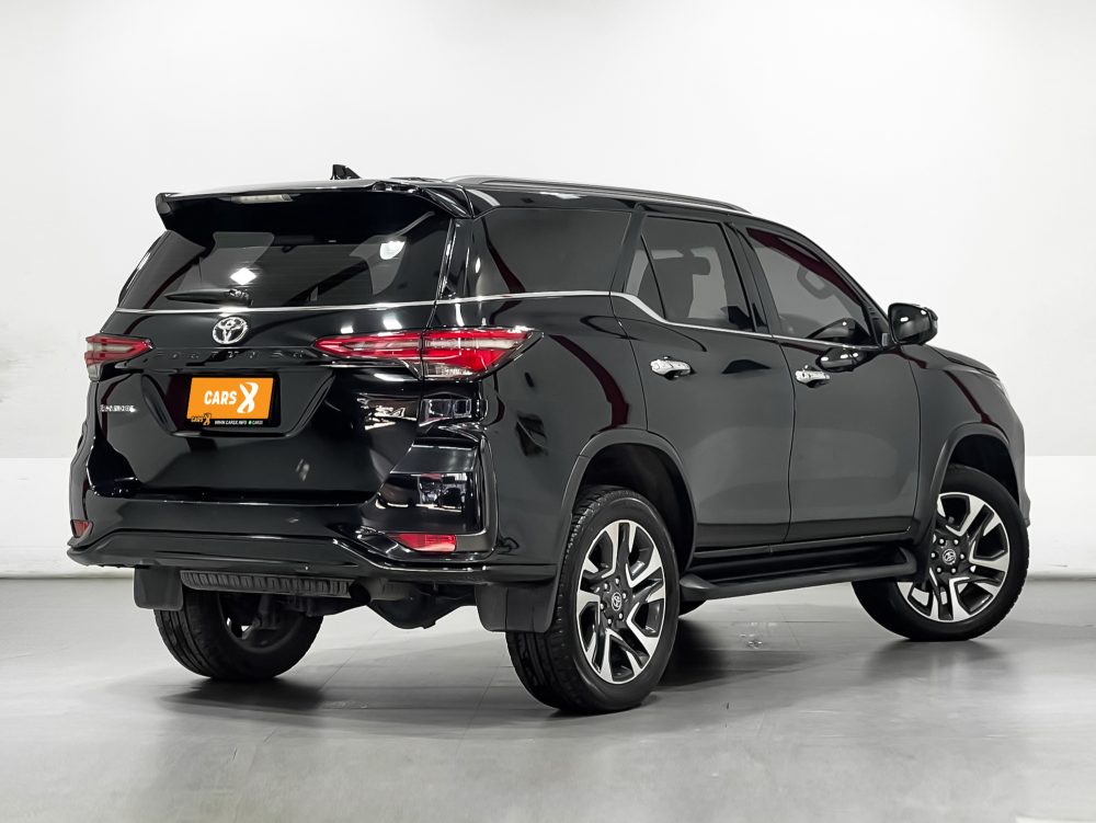 2020 TOYOTA FORTUNER 2.4 LEGENDER 4WD [1P2124]