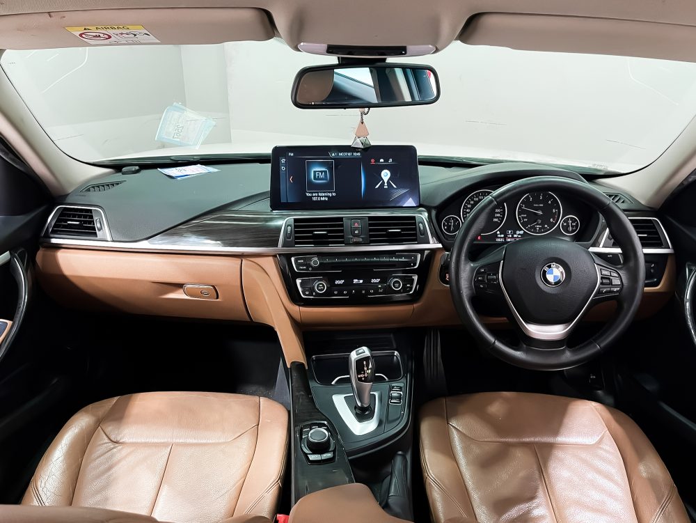 2018 BMW 320d 2.0 LUXURY [1P2144]