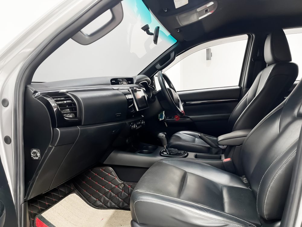 2019 TOYOTA HILUX REVO 2.4 G ROCCO PRERUNNER [1P2211]