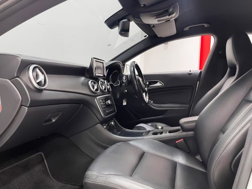 2015 MERCEDES-BENZ CLA180 1.6 URBAN [1P2213]