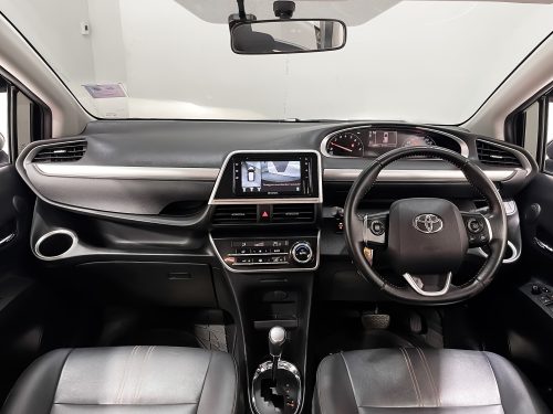 2021 TOYOTA SIENTA 1.5 V [1P2168]