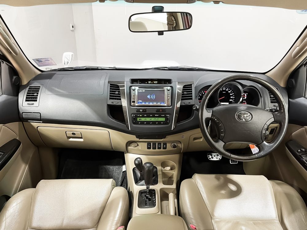 2011 TOYOTA FORTUNER 3.0 TRD SPORTIVO 4WD [1P2249V]*