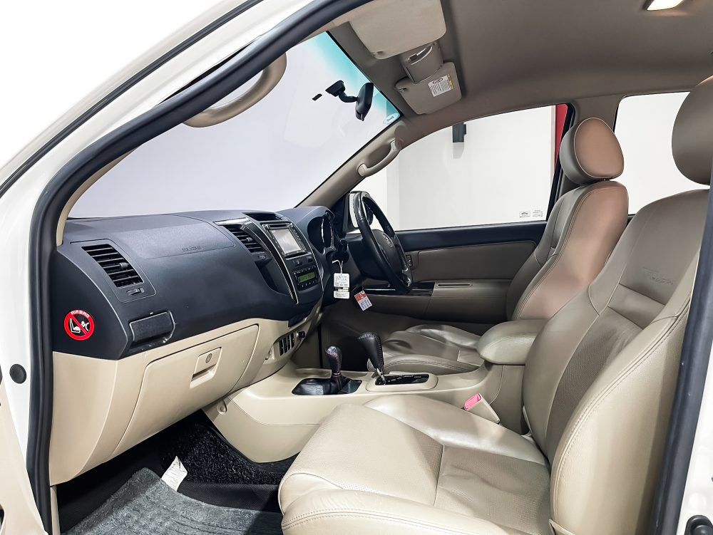 2011 TOYOTA FORTUNER 3.0 TRD SPORTIVO 4WD [1P2249V]*