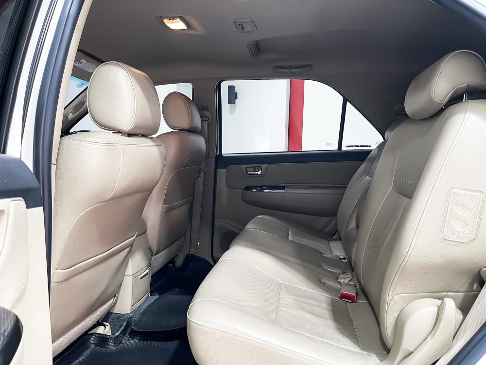 2011 TOYOTA FORTUNER 3.0 TRD SPORTIVO 4WD [1P2249V]*
