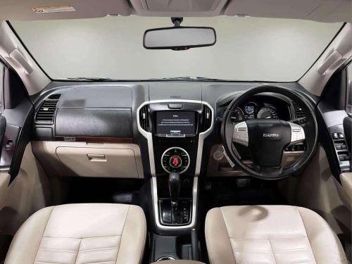 2018 ISUZU MU-X 3.0 DVD [1P2348]