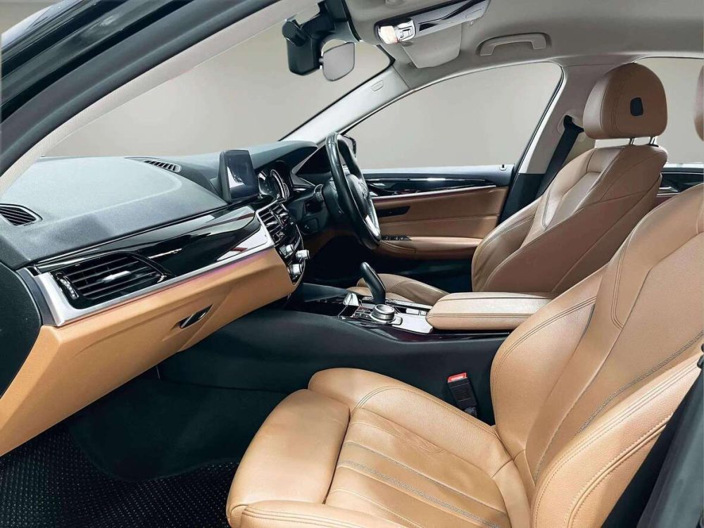 2020 BMW 530e 2.0 ELITE [1P2333]