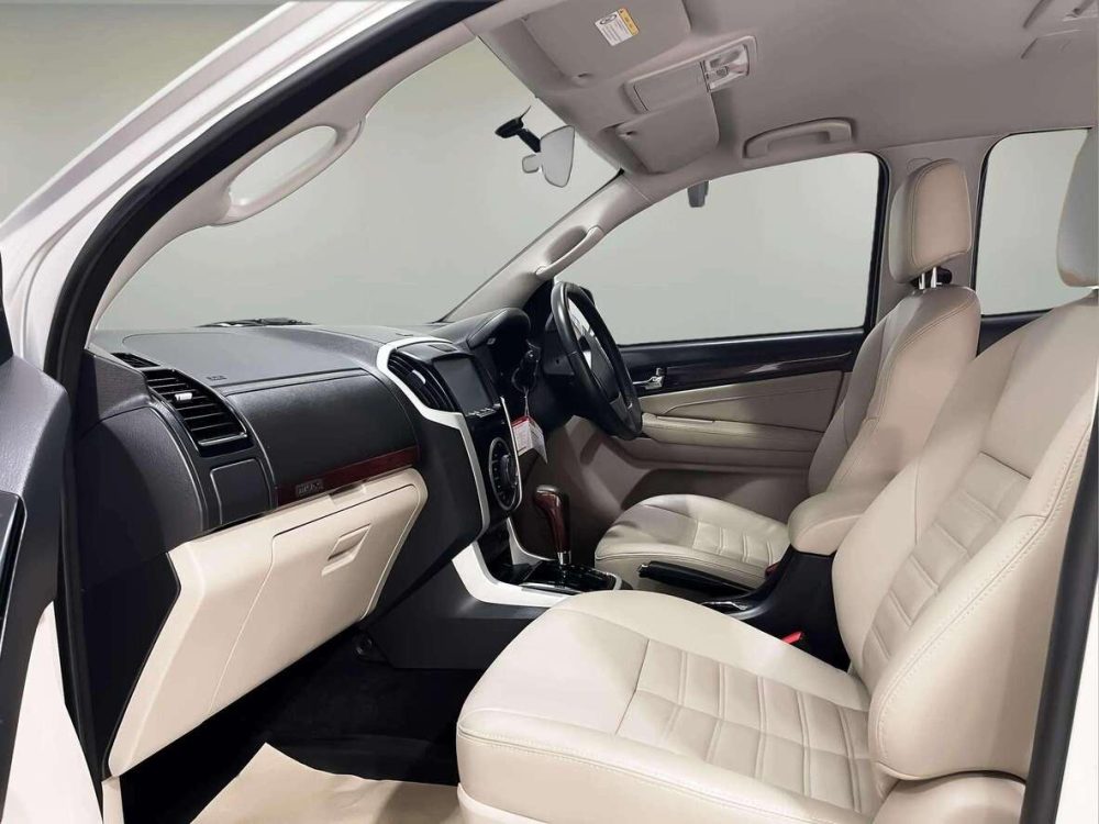 2018 ISUZU MU-X 3.0 DVD [1P2348]
