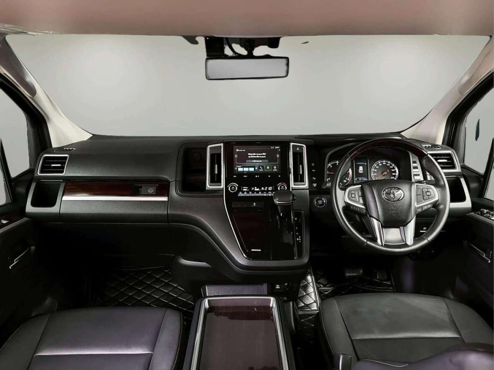 2025 MAJESTY 2.8 PREMIUM [1P2448]