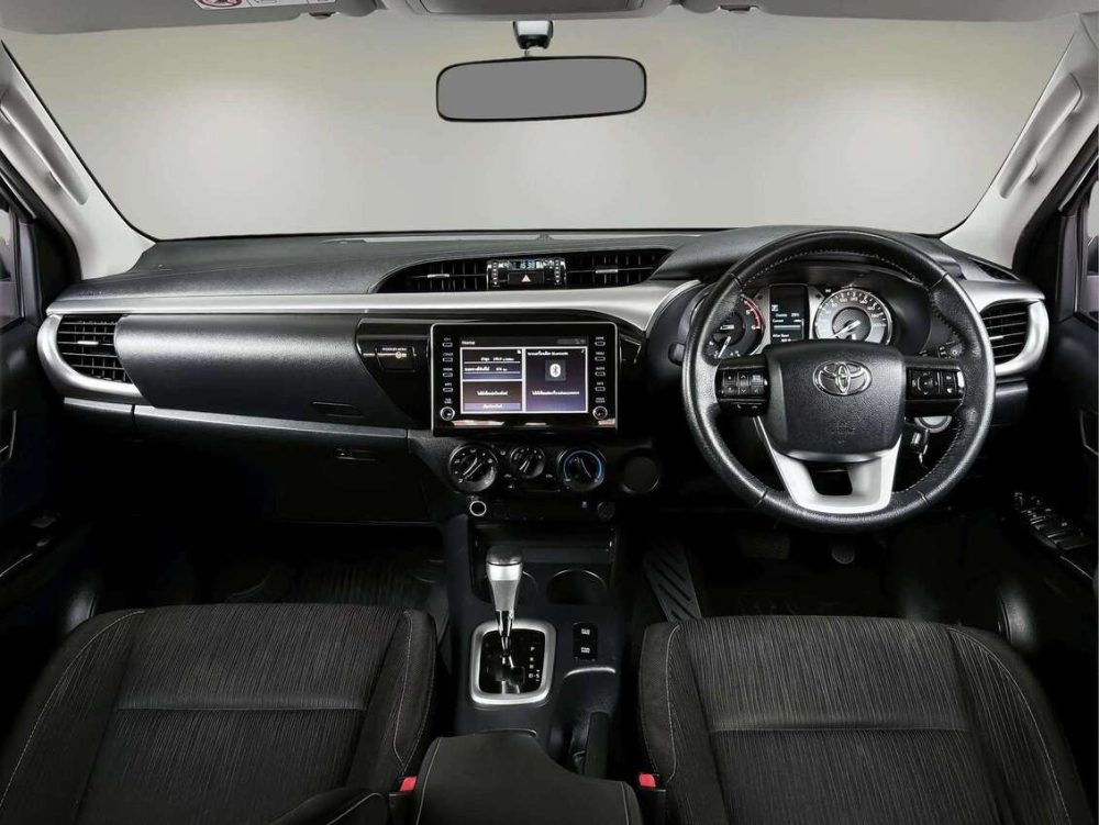 2020 TOYOTA HILUX REVO 2.4 MID PRERUNNER [1P2470V]