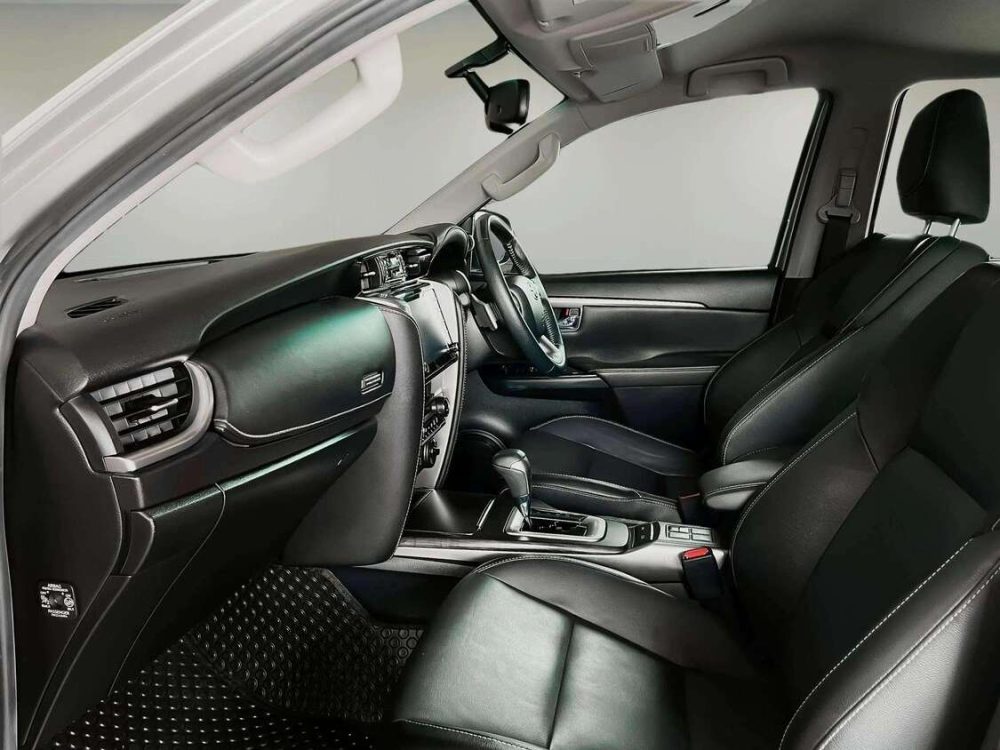 2022 TOYOTA FORTUNER 2.4 V LEADER 4WD [1P2439]