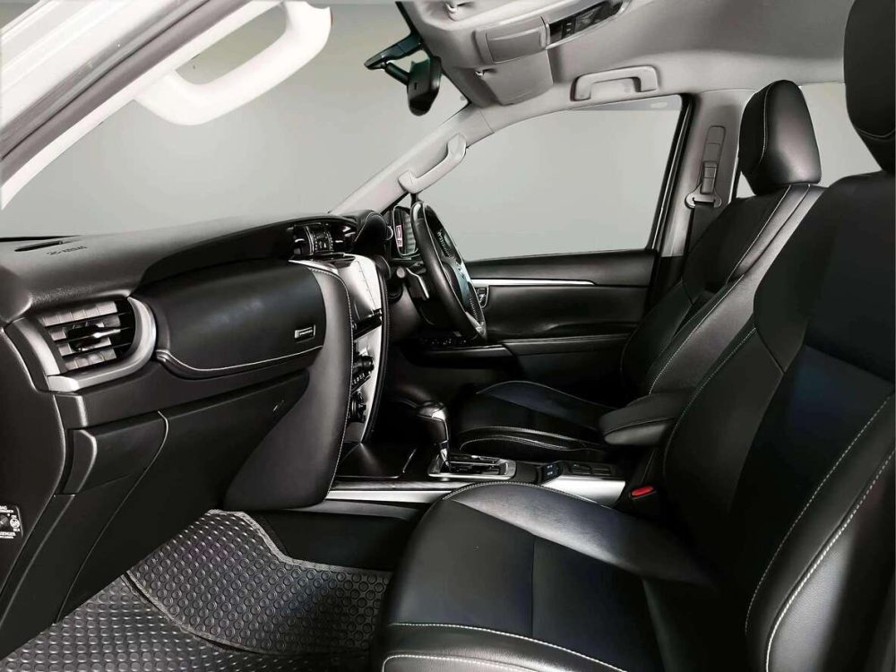 2021 TOYOTA FORTUNER 2.4 V 4WD [1P2433]