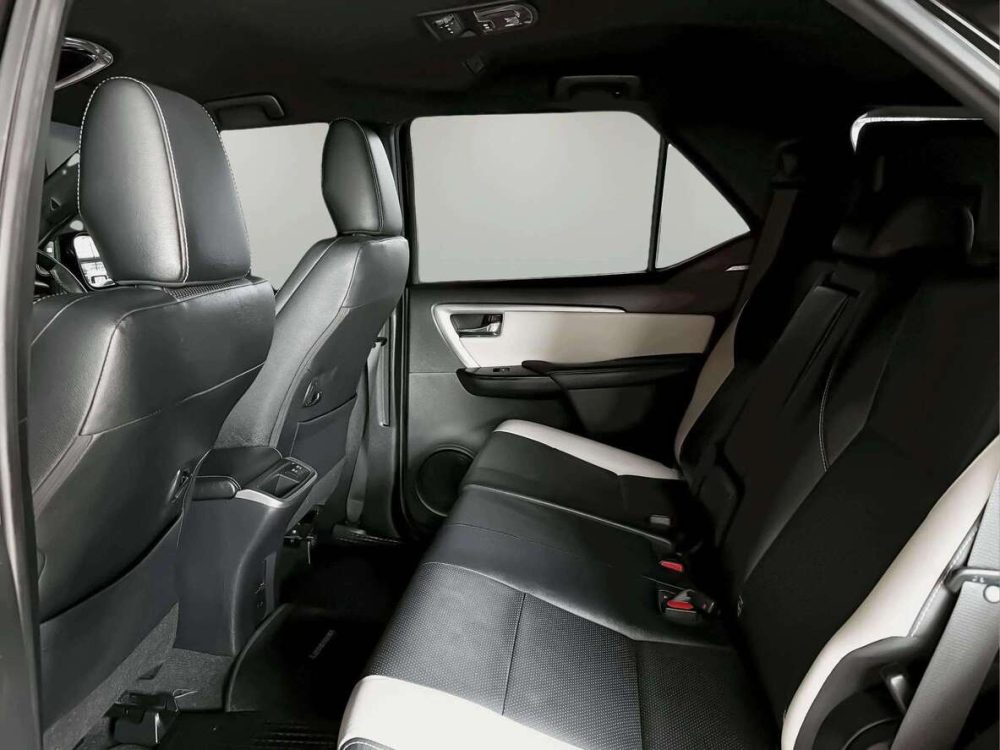 2020 TOYOTA FORTUNER 2.8 LEGENDER 4WD [1P2465]