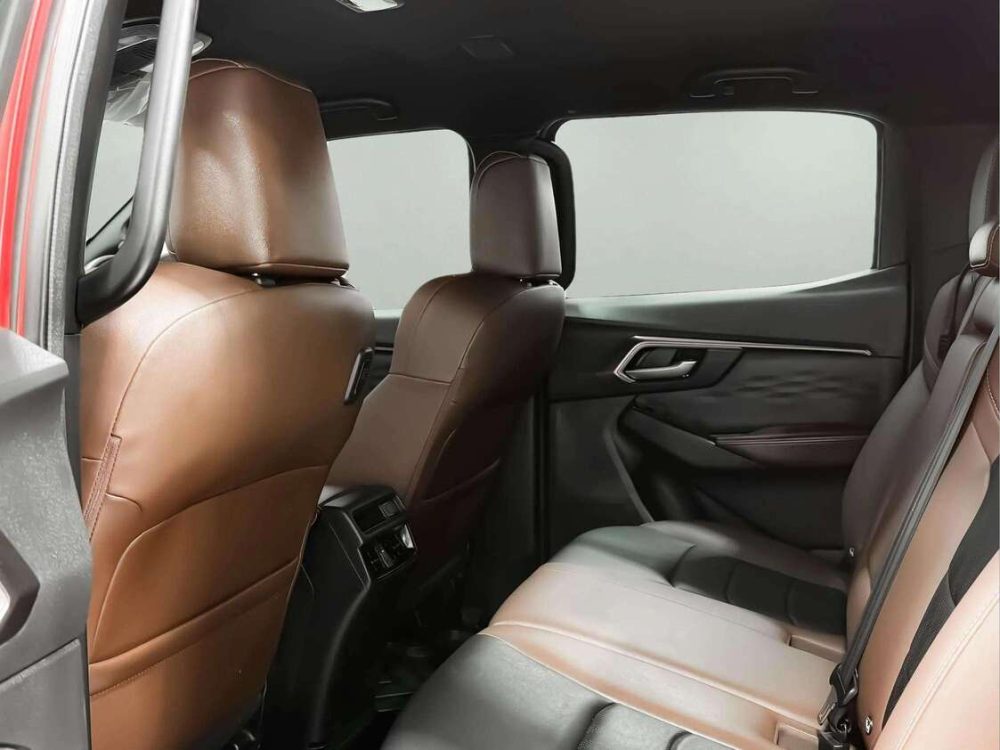 2023 ISUZU D-MAX 3.0 M VCROSS 4WD [1N0039]