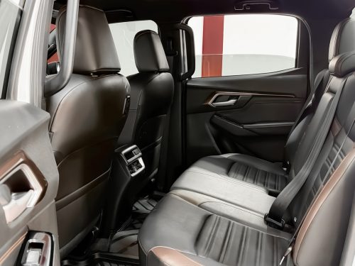 2023 ISUZU D-MAX 3.0 M VCROSS 4WD [1C0027]