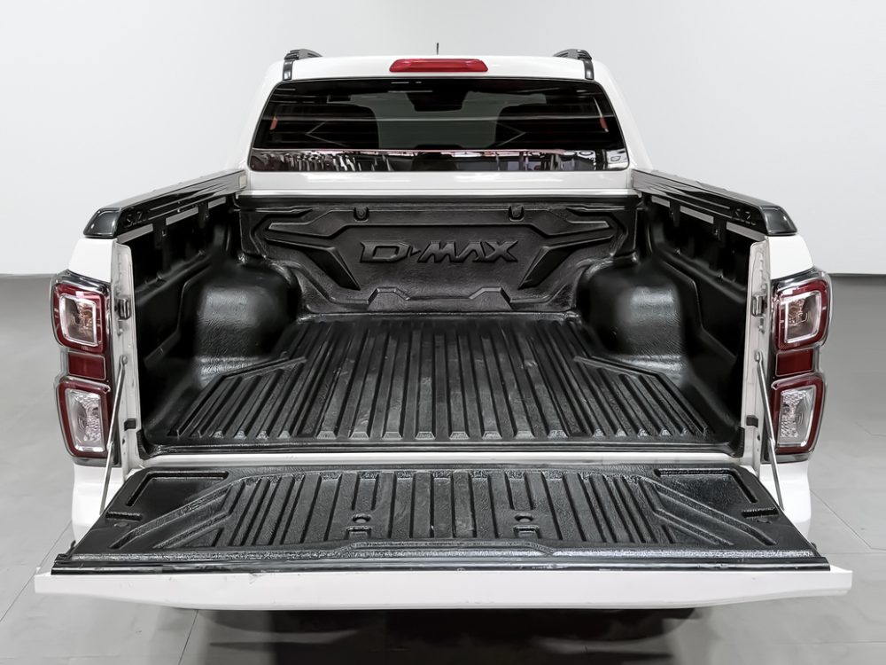 2023 ISUZU D-MAX 3.0 M VCROSS 4WD [1C0027]